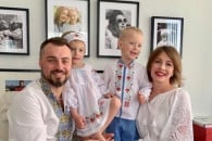 Елена Кравец показала 4-летних двойняшек…