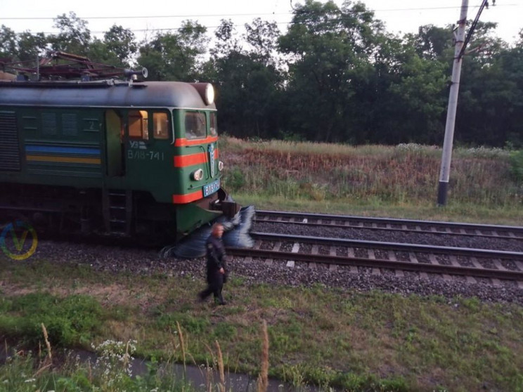 На Днепропетровщине два поезда сошли с р…