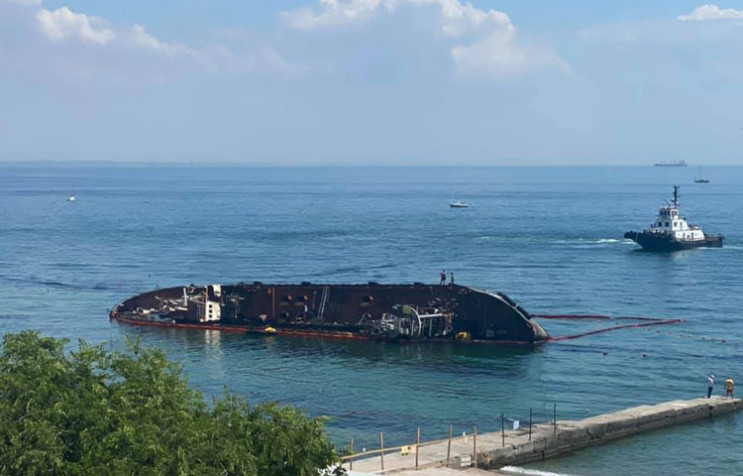 Дельфин и DELFI: Как затонувший танкер с…