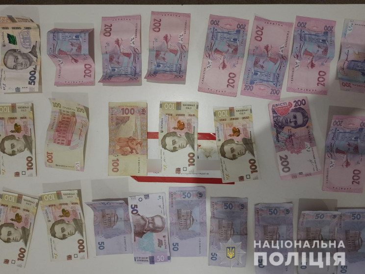 В Харькове 21-летний мужчина торговал ре…