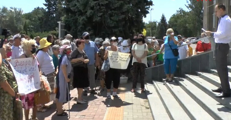 На Дніпропетровщині пенсіонери вийшли на…