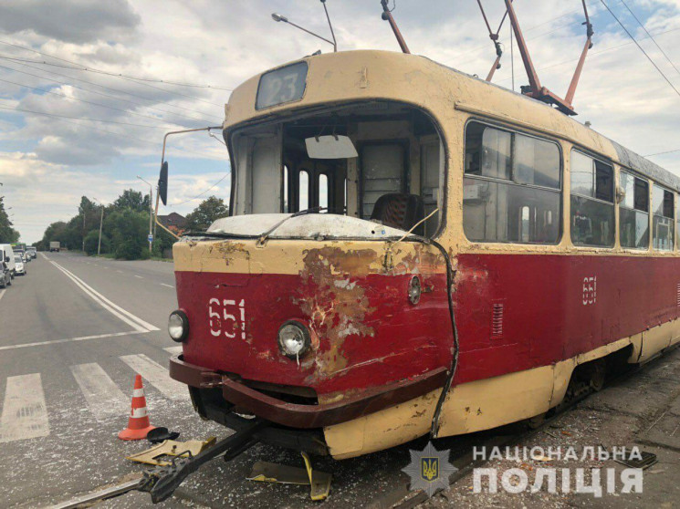 В Харкові сталася аварія за участі трамв…