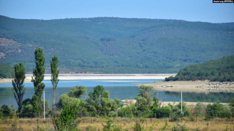 У Севастополі обміліло Чорноріченське во…