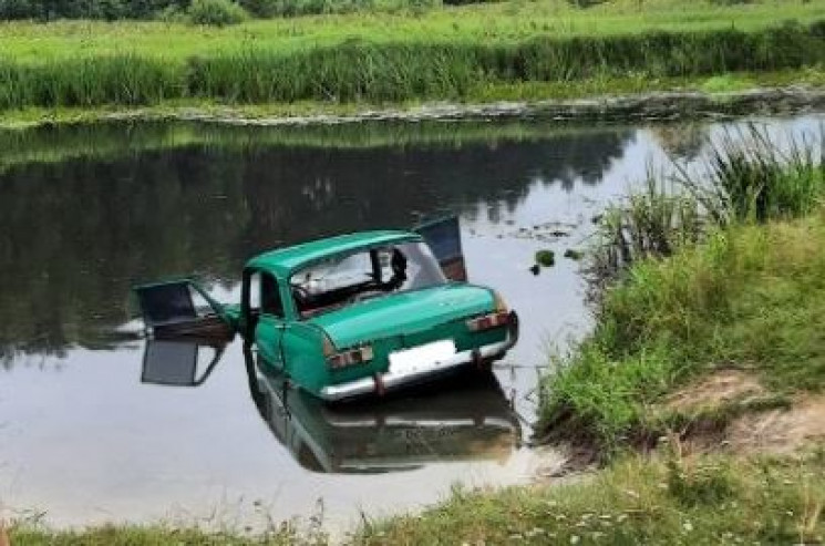 На Житомирщине в результате ДТП авто съе…