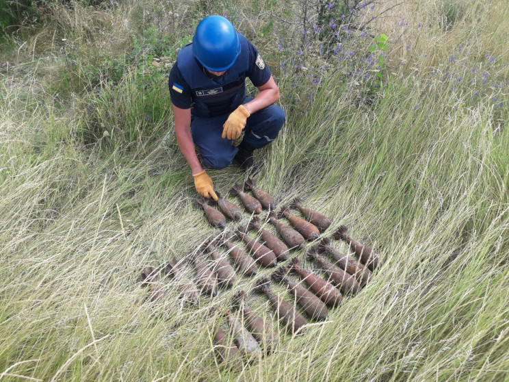 На Кропивниччині знайшли 24 міни часів Д…