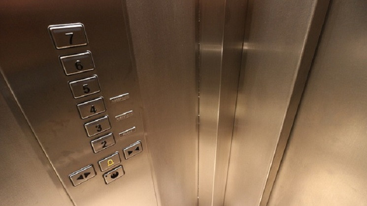 У Дніпрі в ліфтах встановлять сигналізац…