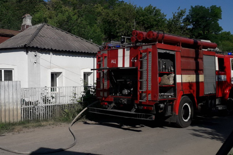 На Харьковщине в жилом доме загорелась к…