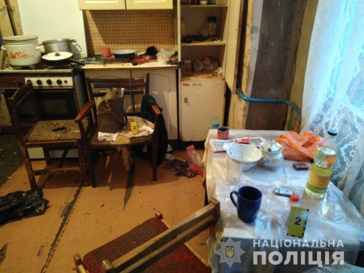 На Харківщині чоловік вбив жінку та викл…