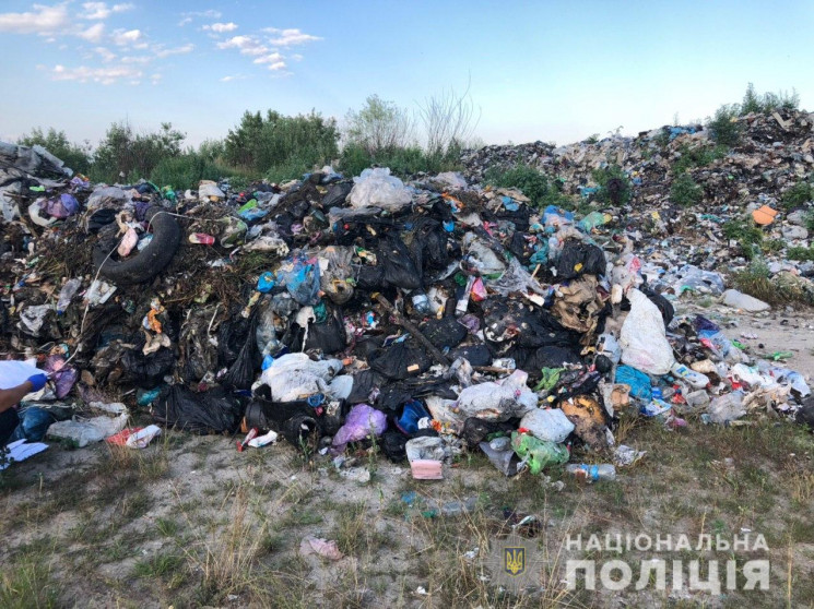 У Рівненській області затримали сміття С…