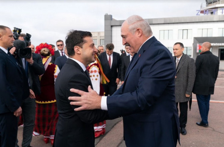 Зеленский просит Лукашенко экстрадироват…