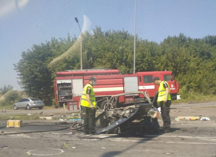 ДТП на трасі біля Дубно: Автомобіль розс…