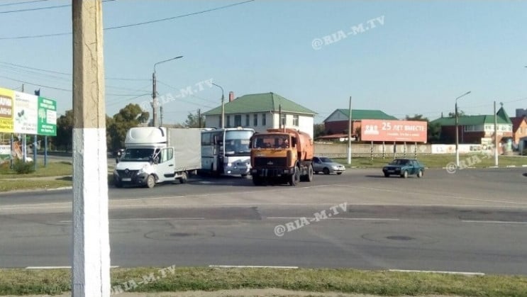 В Мелитополе автобус с пассажирами попал…