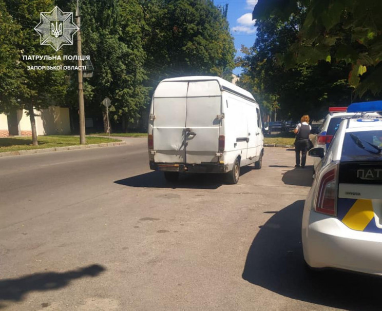 У Запоріжжі п'яний водій-порушник намага…