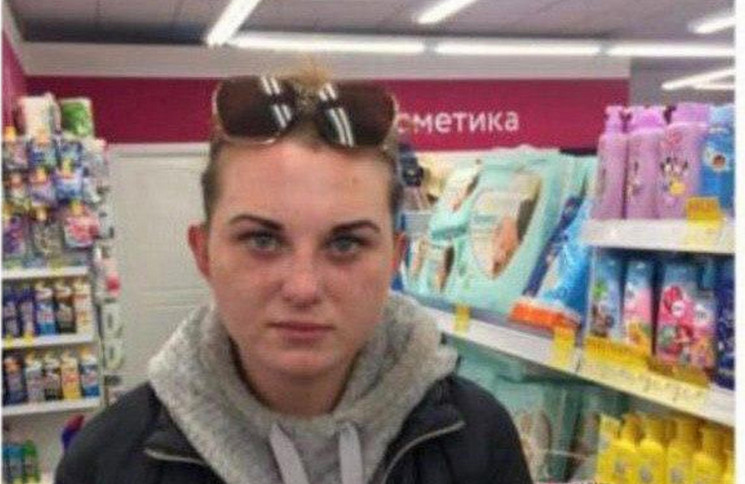 У Львові розшукують красуню, яка крала у…