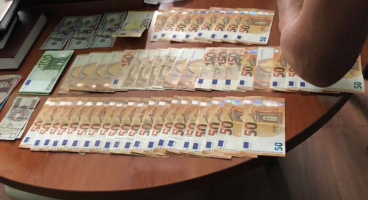 Підозрюваних у злочинах посадовців ГУ ПФ…