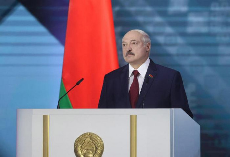 Лукашенко наказав своїм озброєним "слуга…