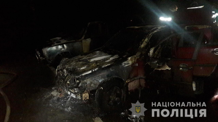 Полиция расследует поджог авто в Харьков…