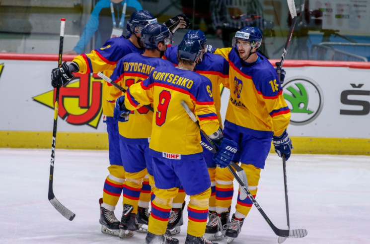 Украинская хоккейная сборная осталась бл…