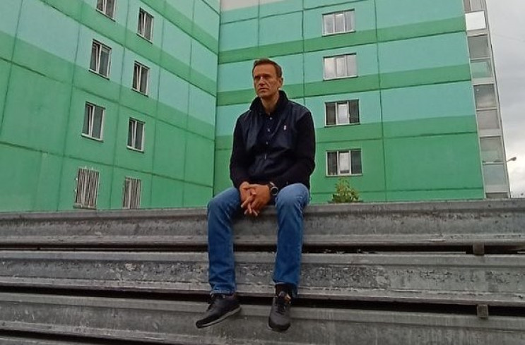 У Навального назвали виновного в отравле…
