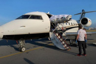 Літак з Навальним на борту здійснив поса…