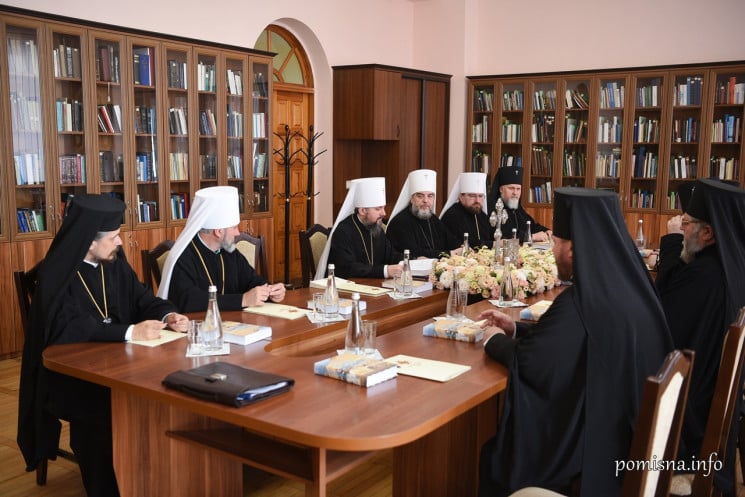 Крымский митрополит Климент больше не бу…