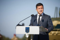 Зеленський хоче миру на умовах України…