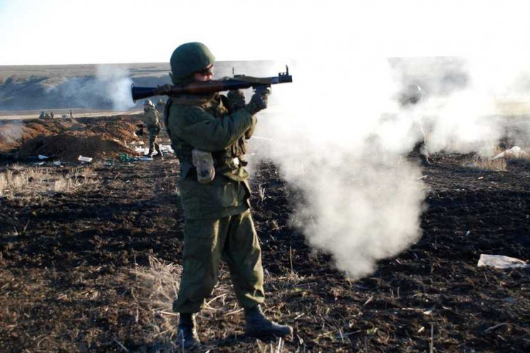 Доба в ООС: Російські бойовики обстрілял…