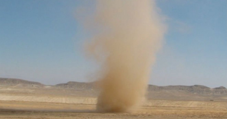 Под Харьковом бушевал песчаный смерч…