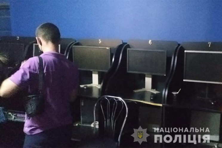 Нелегальний ігровий клуб виявили правоох…