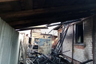 На Харьковщине огонь уничтожил гараж с а…