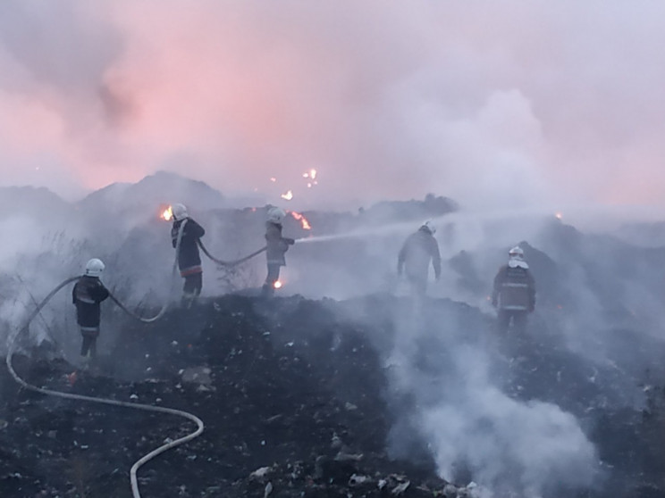 Полтаву накрив дим та сморід з палаючого…