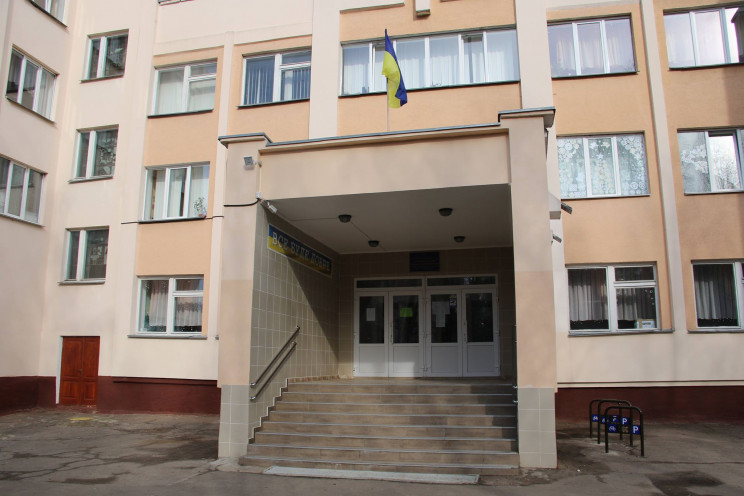 У Житомирі школу закрили на карантин чер…