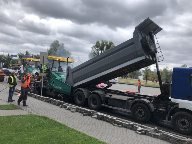 На Дніпровській набережній обмежують рух…