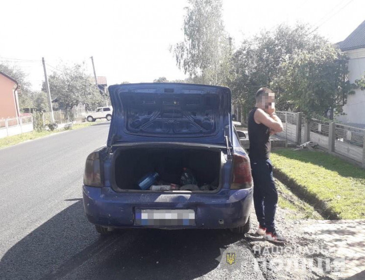 Поліція Закарпаття затримала водія, який…
