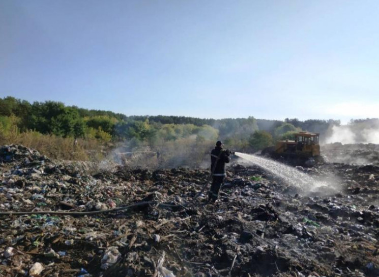 В Житомирской области загорелась свалка…