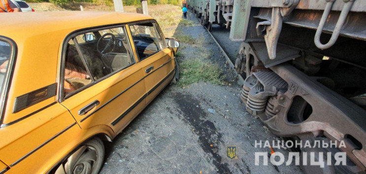 В Донецкой области легковушка столкнулас…