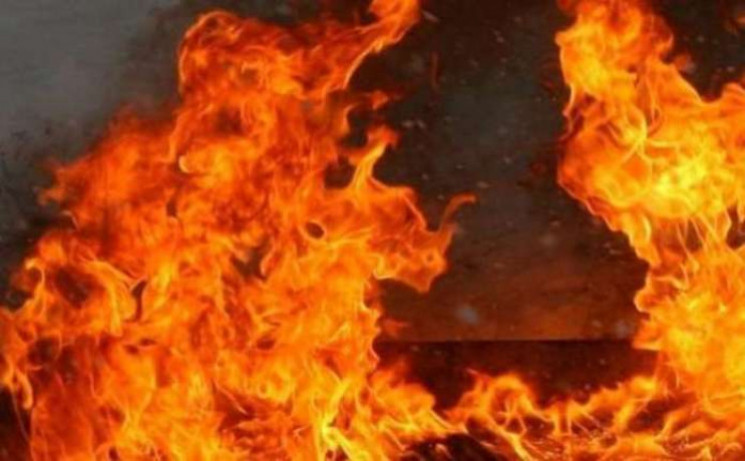 Ночью в Киеве сожгли машину главреда тел…