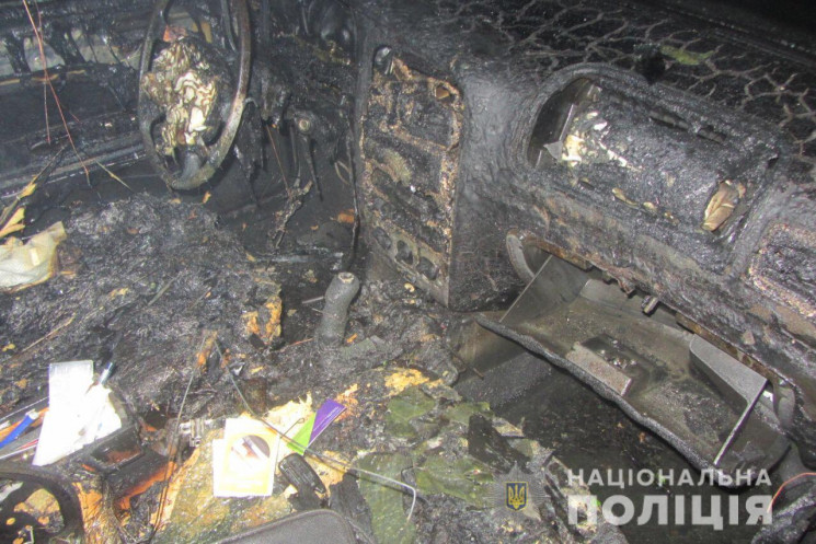 В Харькове ночью сожгли автомобиль…