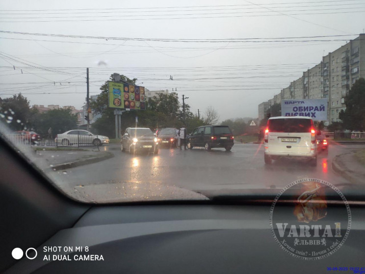 На "зайчику" зіткнулися автомобілі (ФОТО…