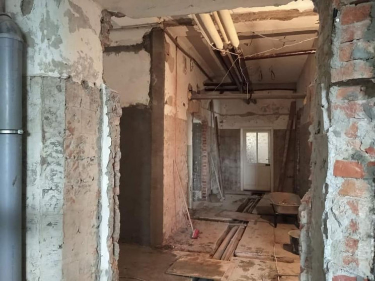 У Мукачеві триває масштабна реконструкці…