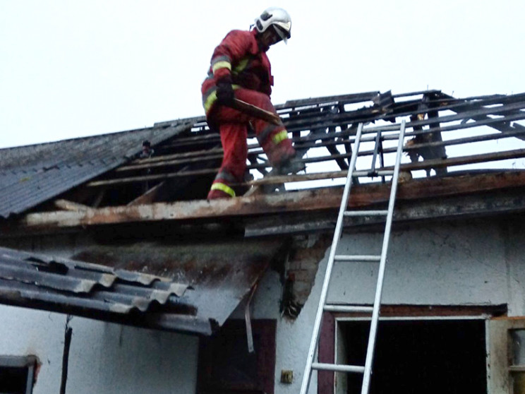 На Иршавщине пожарные спасали от огня жи…