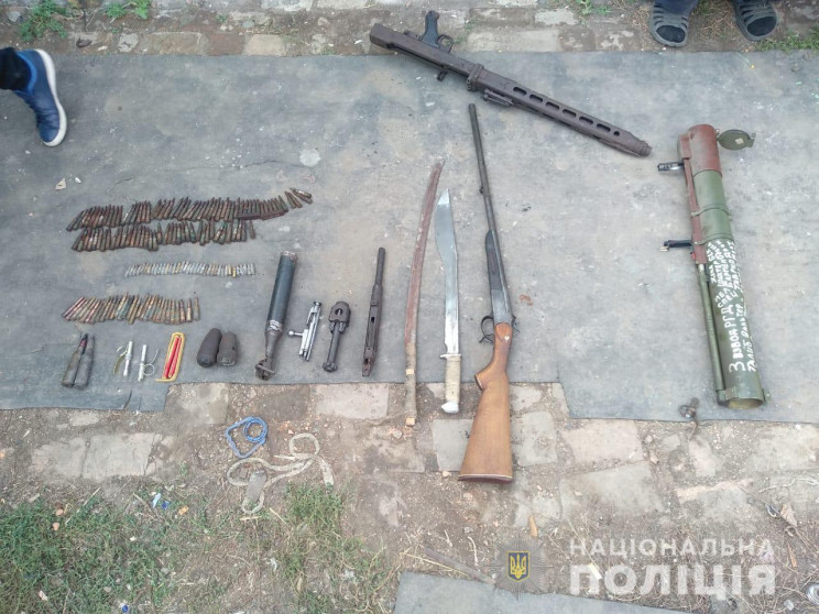 Німецький кулемет та грецька шабля: На Д…