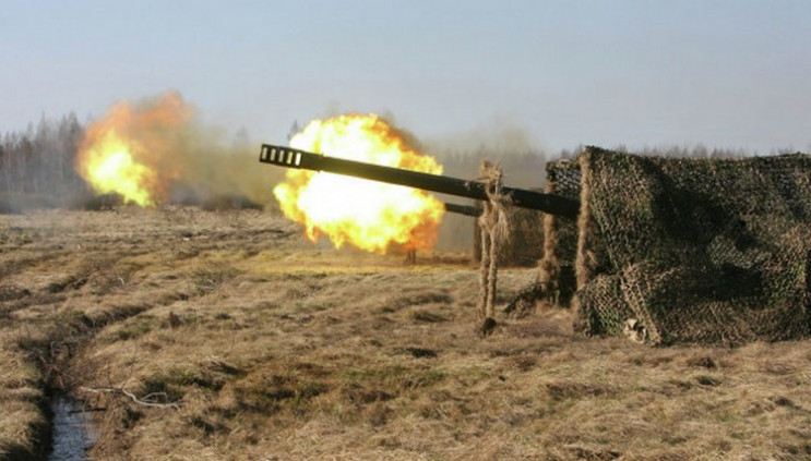 Война на Донбассе: Боевики открыли огонь…