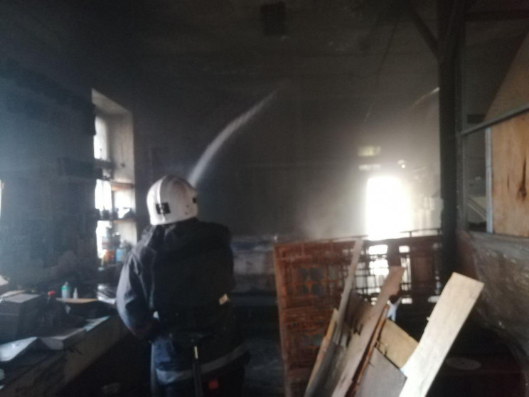В Одессе сгорел цех, пострадавших нет…