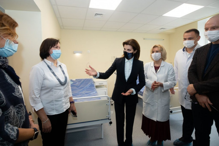 Марина Порошенко посетила Институт рака,…