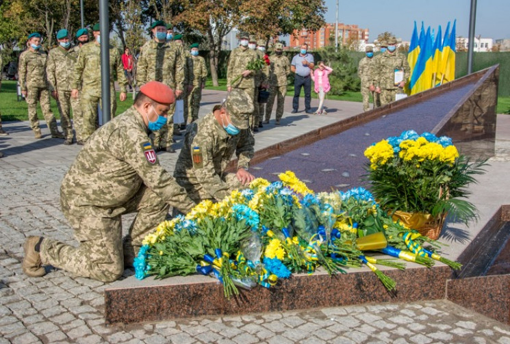 В Маріуполі дзвін Миру вперше пролунав…