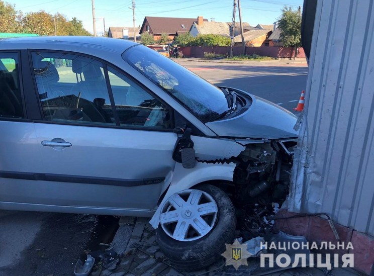 У Вінниці під час ДТП автівку відкинуло…