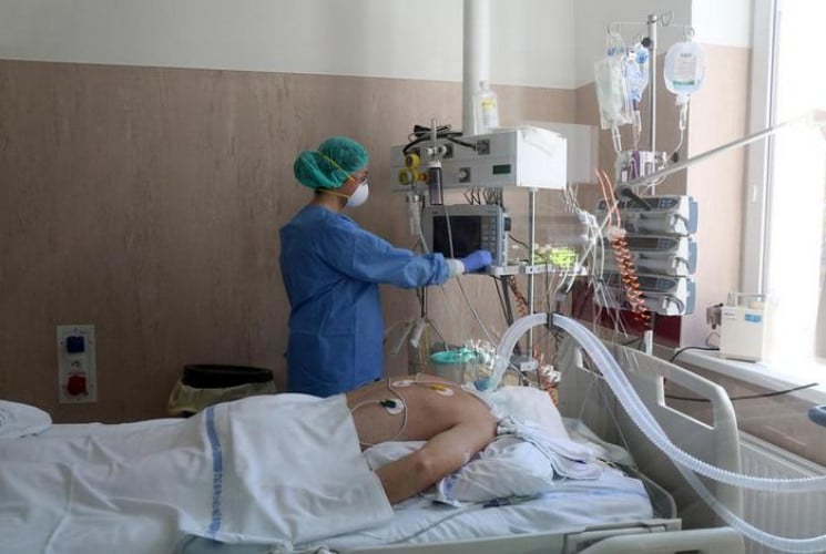 В шести областях Украины кровати в больн…