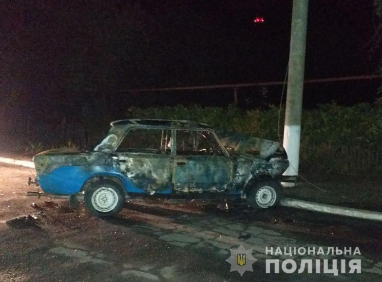 В Запорожской области "ВАЗ" влетел в эле…