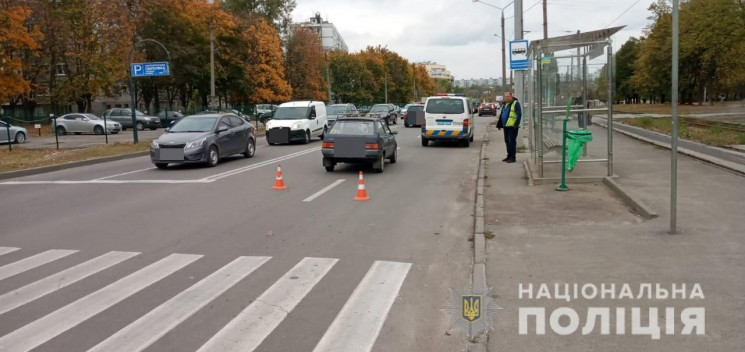 В Харькове 60-летний водитель сбил двух…